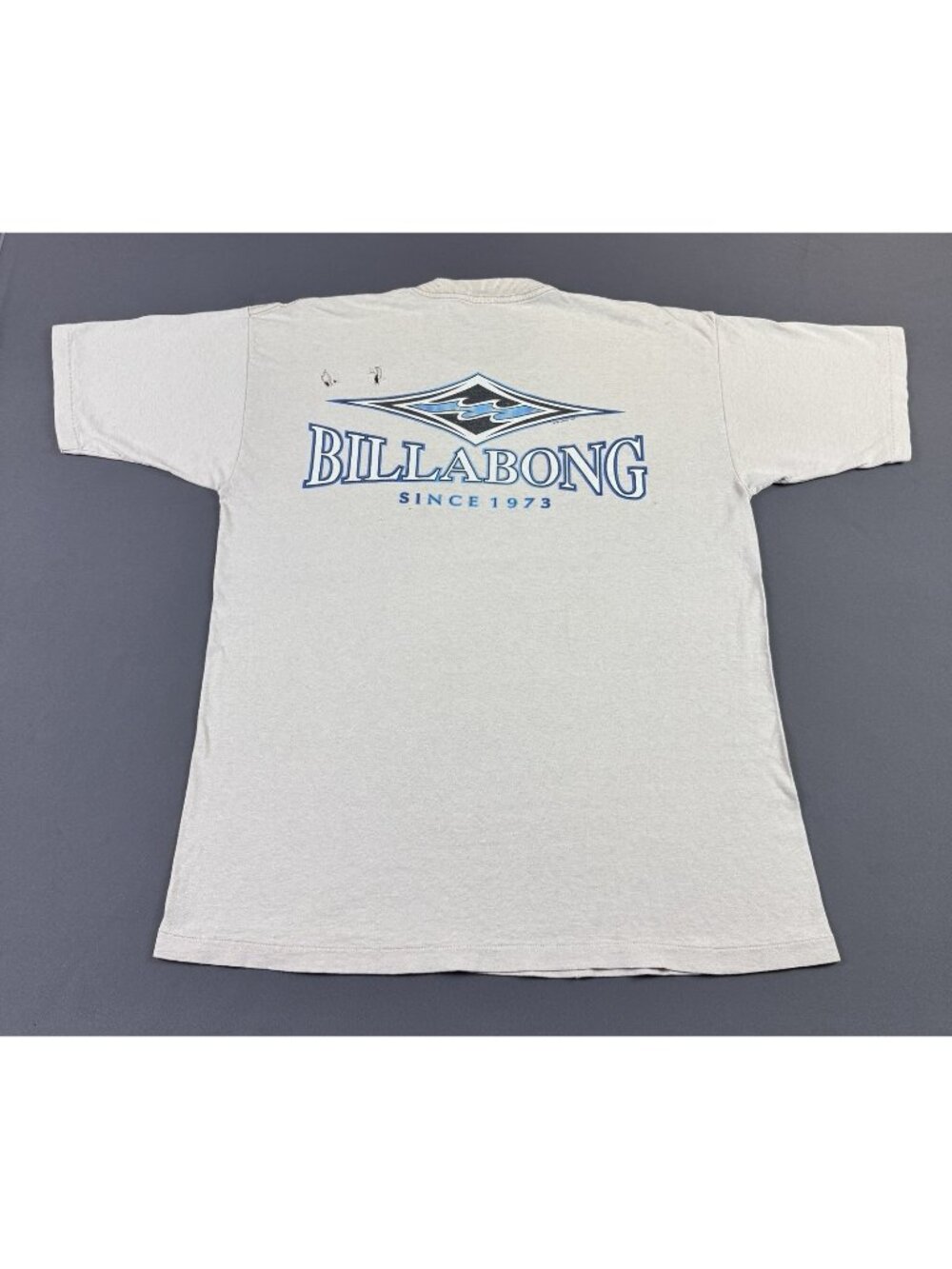 Crazy Rare 90s Billabong 1995 Surf Beach Skate Punk Thrashed Fade USA Made Tee
